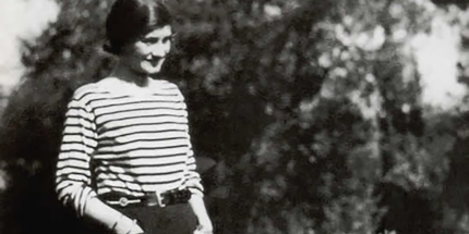 Coco Chanel: Die Frau, die die Modewelt revolutionierte.