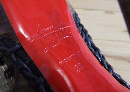 So erkennst Du Original Louboutin Schuhe!