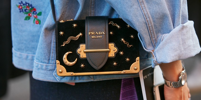 Was Du schon immer über die Kultmarke Prada wissen wolltest