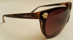 tell fake vs genuine Versace sunglasses