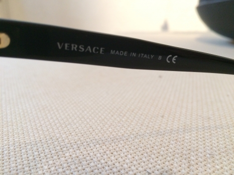 Versace Seriennummer